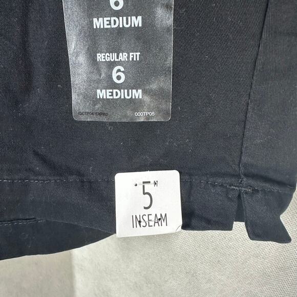 Lee Women’s Regular Fit 5” Inseam Size Medium Black Mid Rise US 6 - Picture 4 of 8
